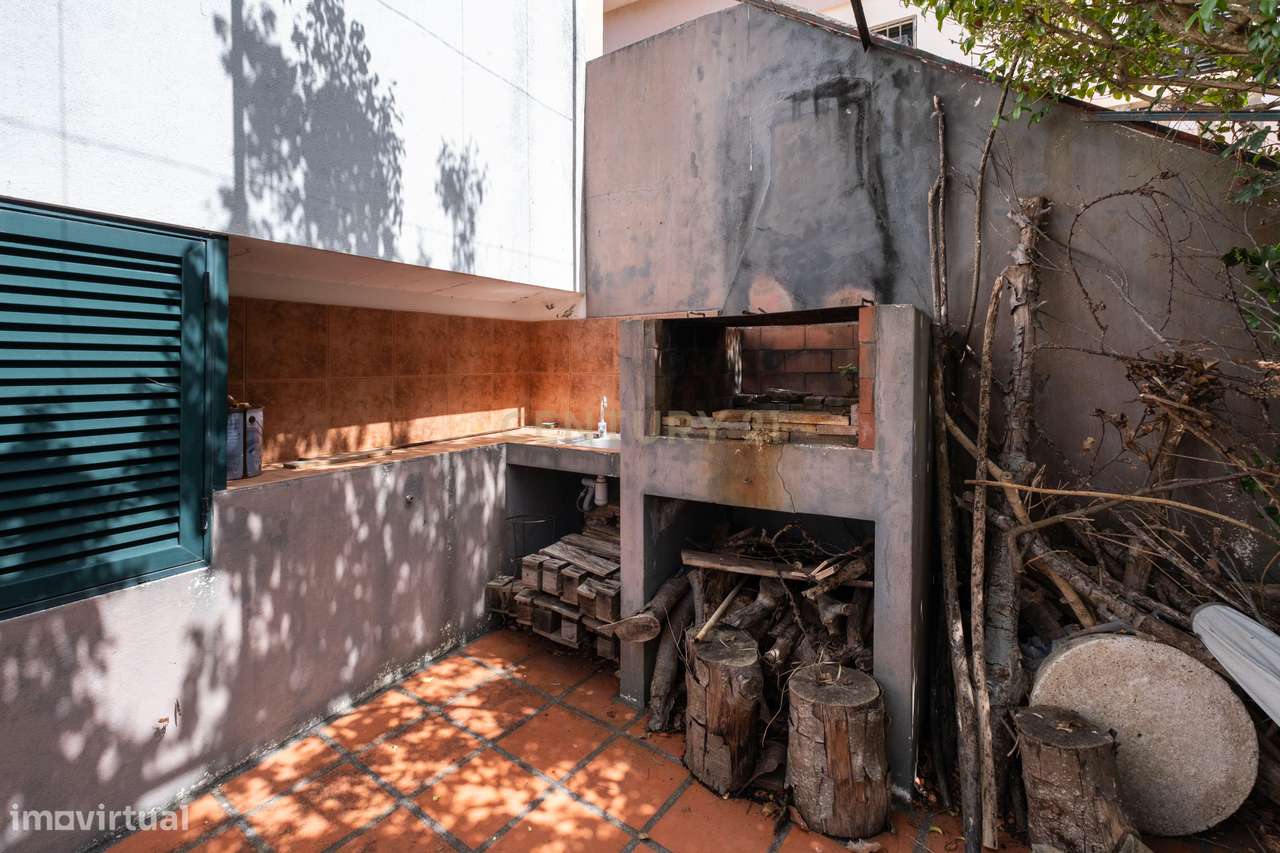 Uma casa com alma, espaço e muitas possibilidades nos Canhas, Ponta do-33