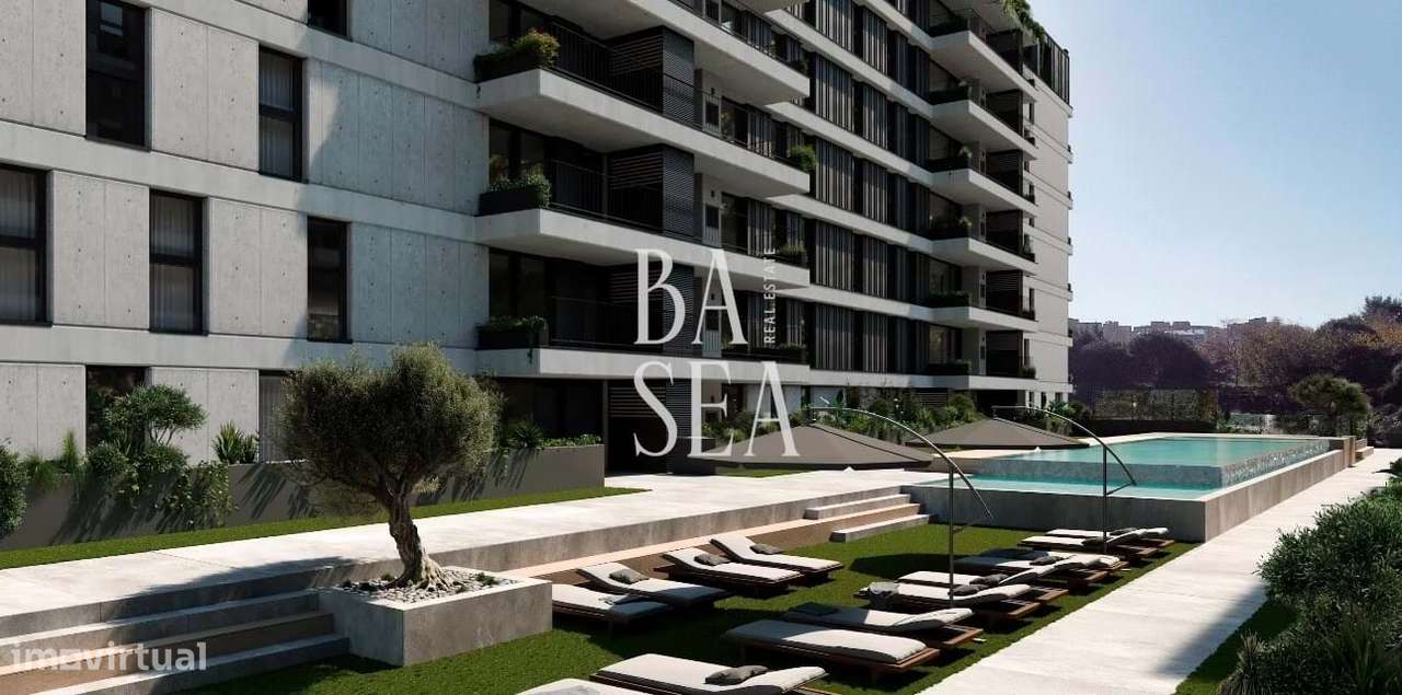 Apartamento T3 Box 1 Carro em Condomínio com Piscina em Ramalde Porto-3