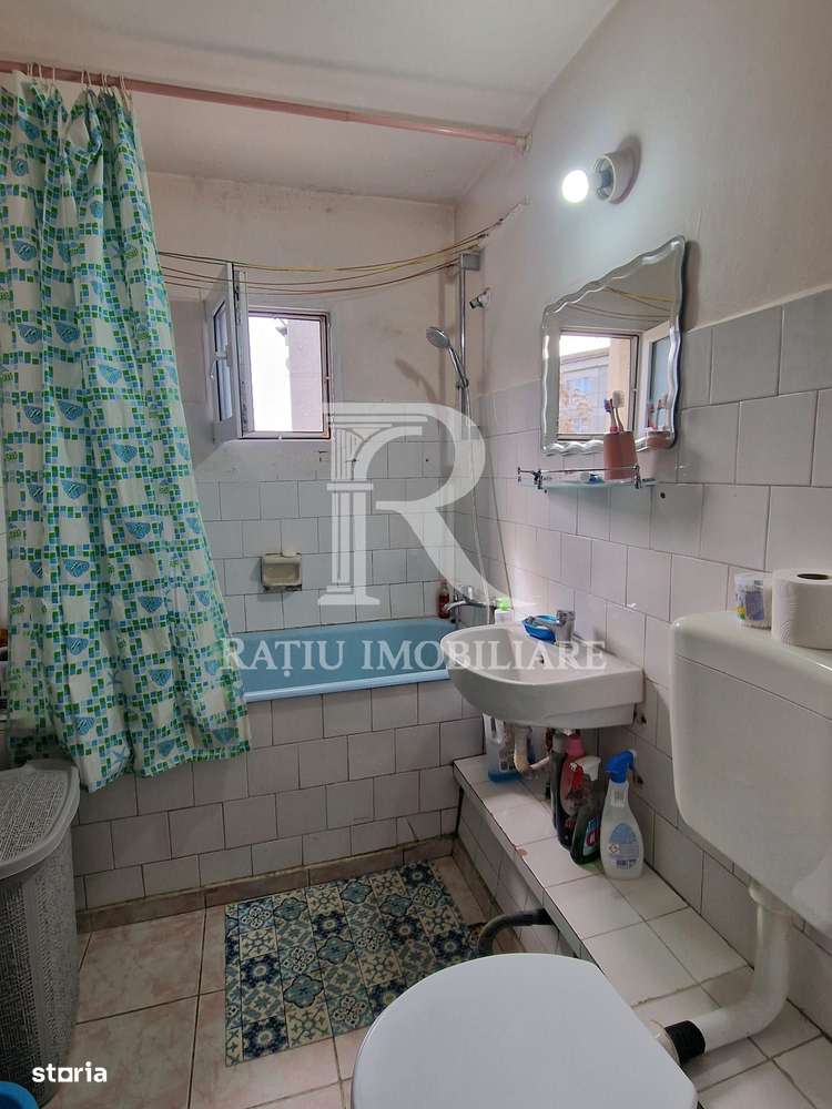 Apartament cu 3 camere | Xenopol | Oradea-5