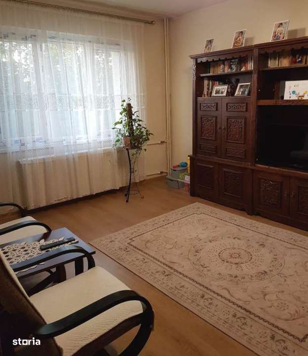 2 camere 1983 decomandat Morarilor - Imagine principală: 1/9