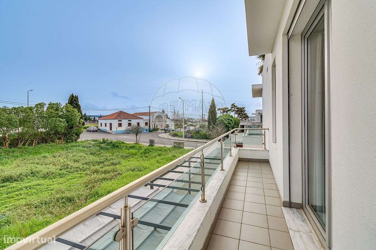 Moradia T4 para venda-28