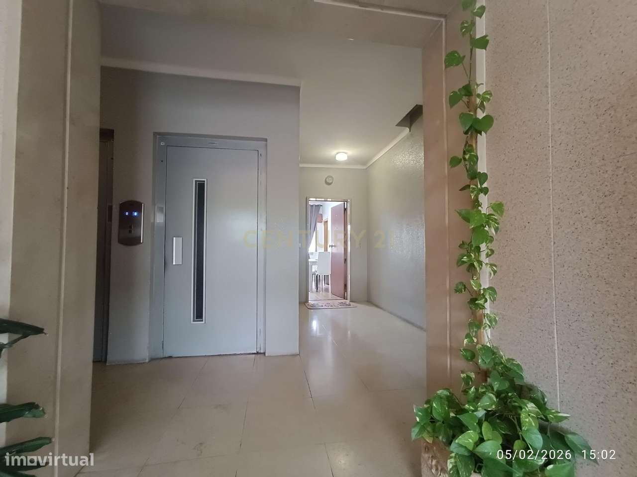 Apartamento T2 no Feijó com Terraço - Grande imagem: 3/24