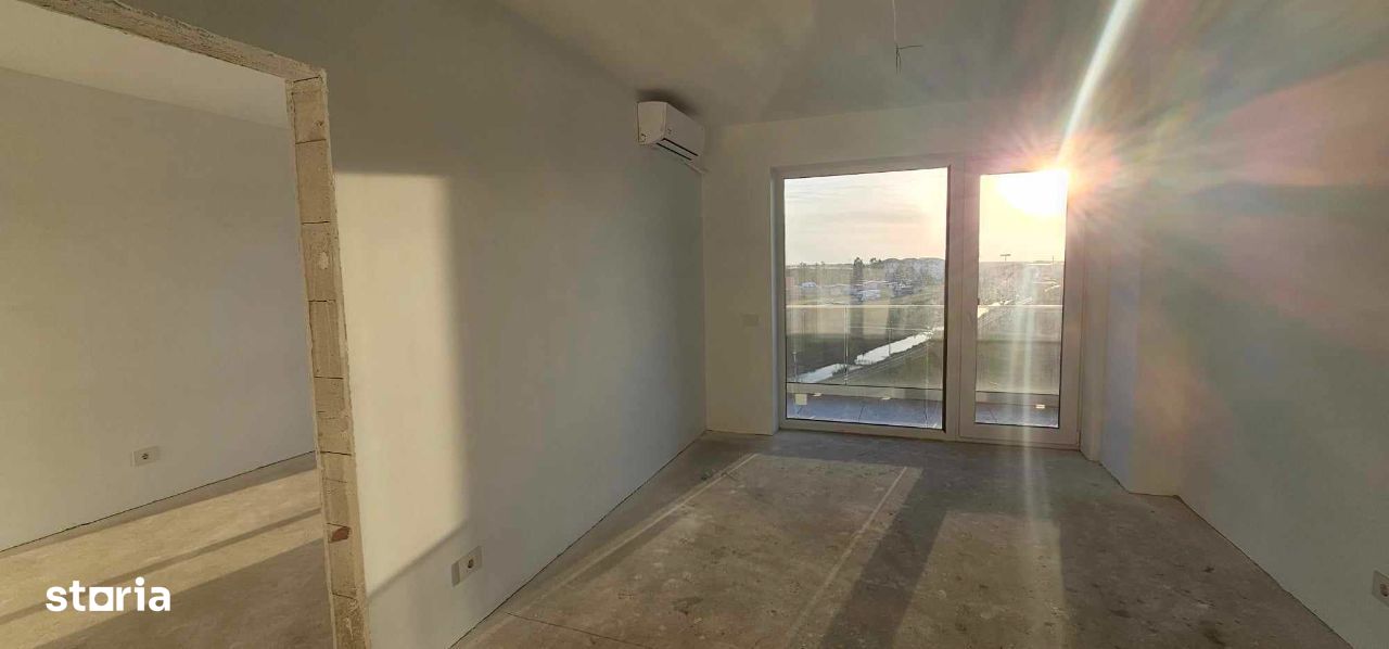 Apartament 3 camere de vanzare, PRIMA ARENA