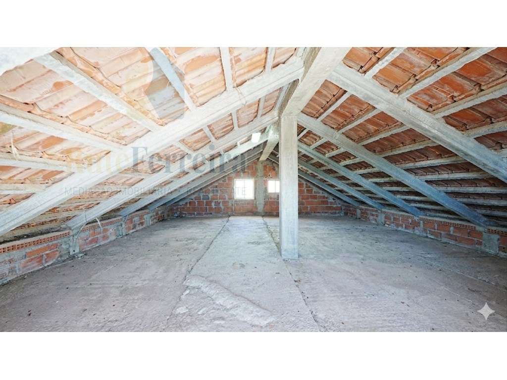 Moradia Térrea com Anexo Independente em Ribamar - Lourinhã-17