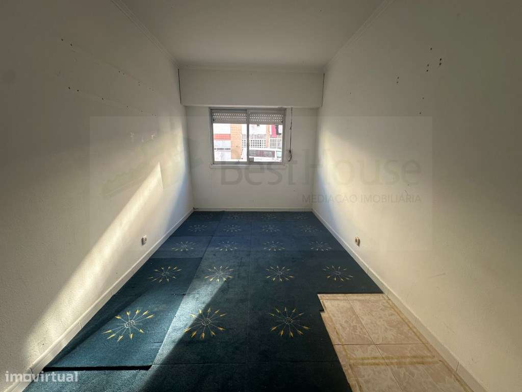 T2 Cacém de Cima - perto de escolas e comercio-7