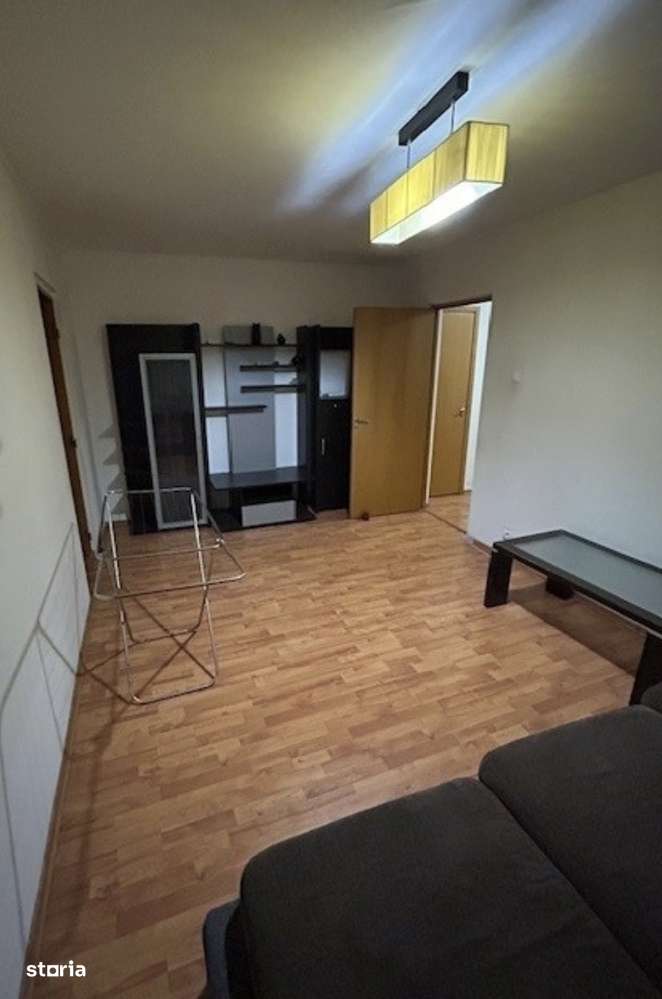 Apartament 3 camere de vânzare Gorjului-0