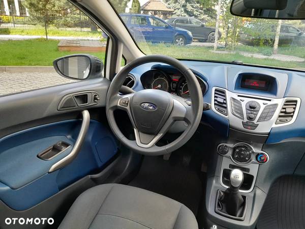 Ford Fiesta 1.25 Trend - 30