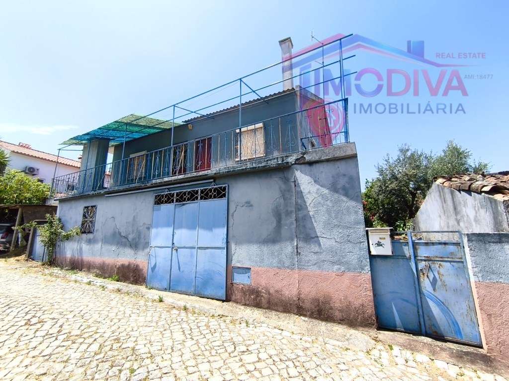 Moradia Isolada T3 com Terreno e Garagem em Bairradas, Figueiró dos...-24