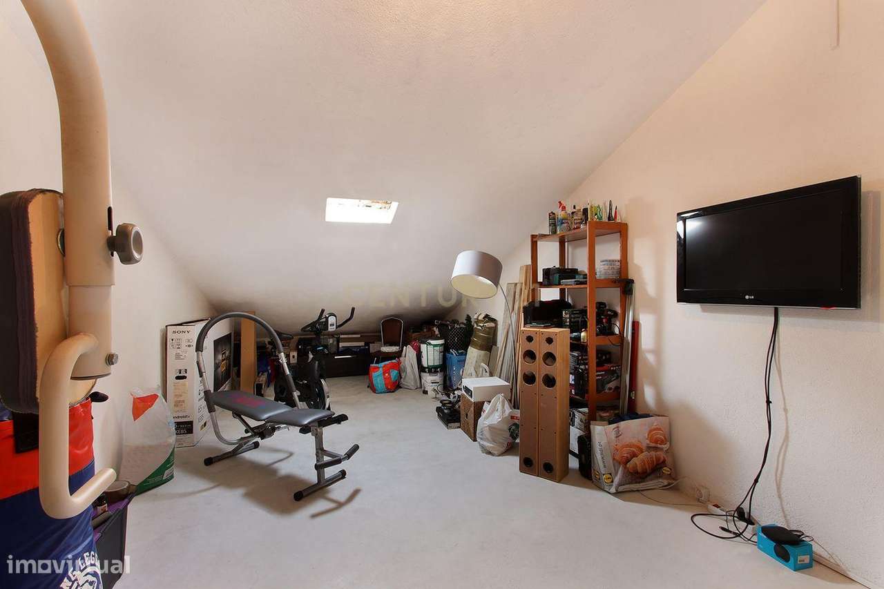 Apartamento T2 no Centro de Mem Martins-25