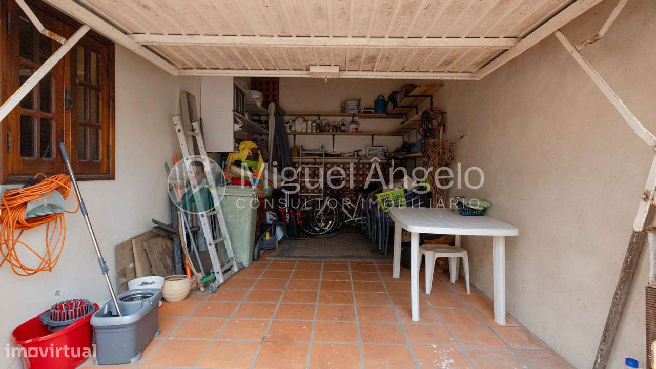 Moradia T3 com jardim, garagem e excelente espaço exterior na Torreira-32