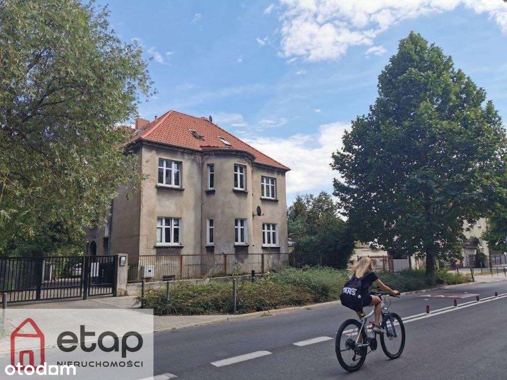 Lokal na sprzedaż w przyziemiu kamienicy-8