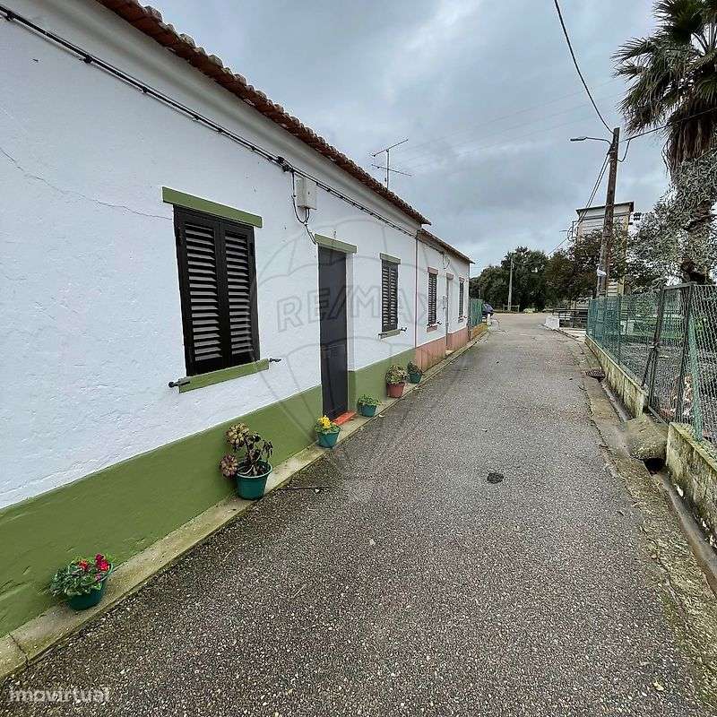 Moradia T2 para venda - Grande imagem: 2/4