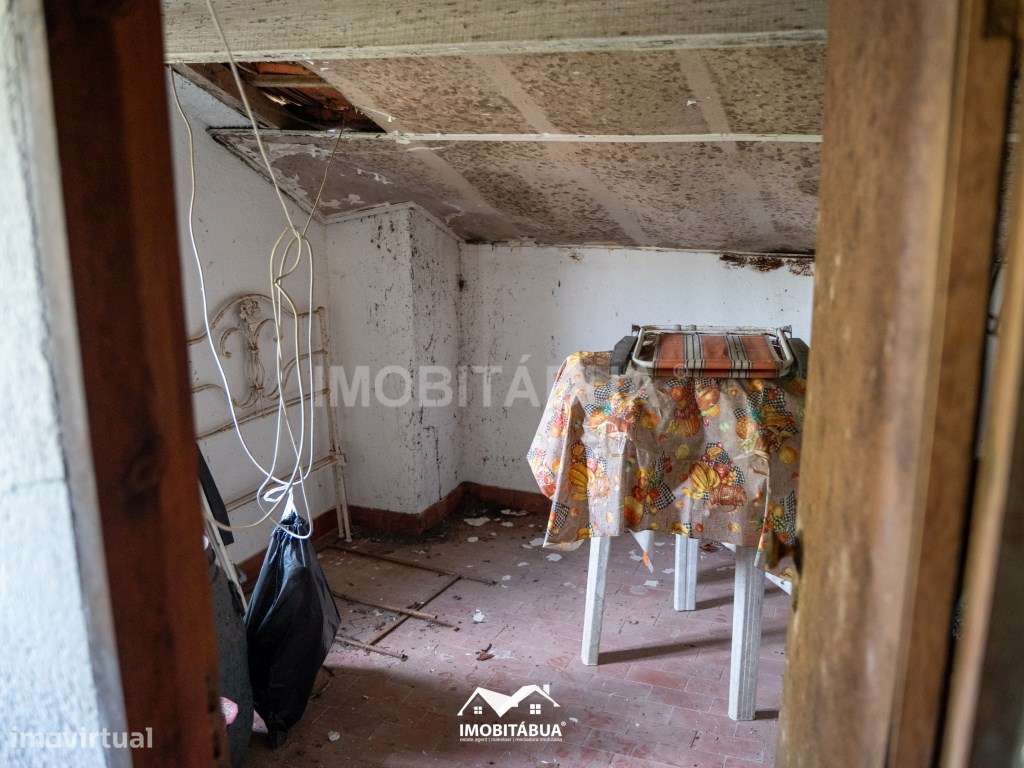 Moradia T3+2 com terreno de cultivo e anexo-12