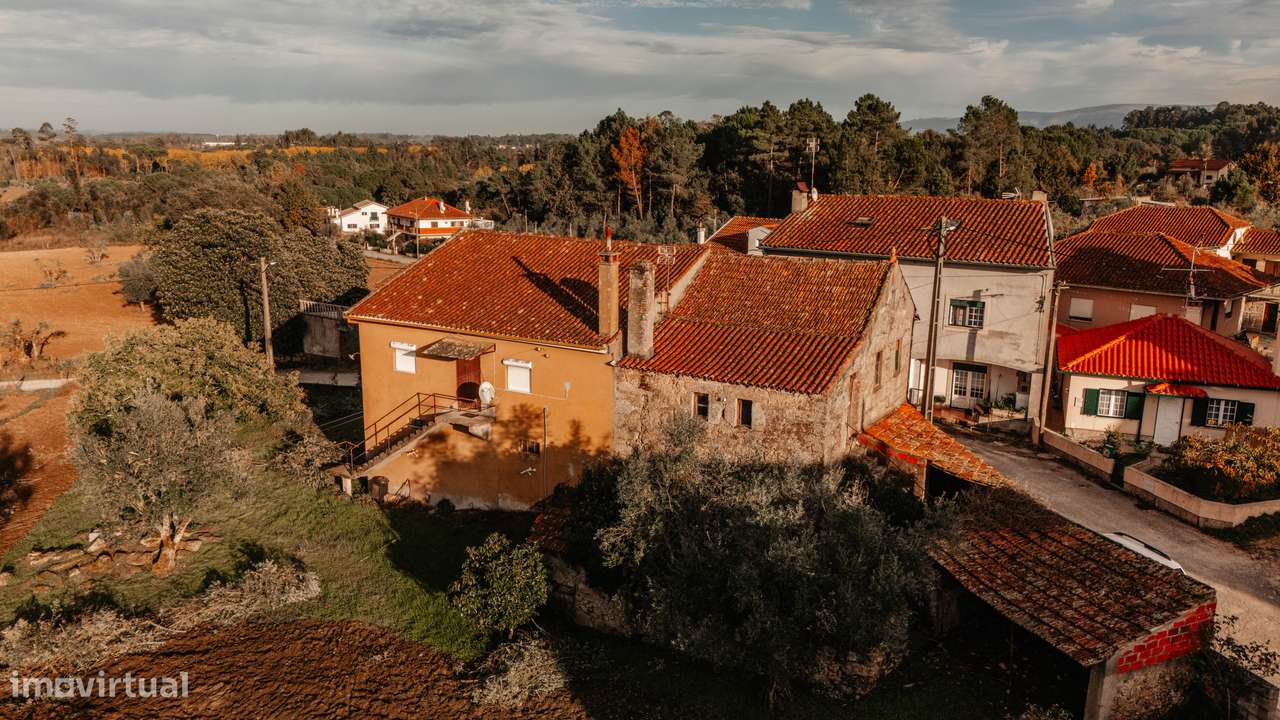Oportunidade única: conforto, terreno e preço justo-27
