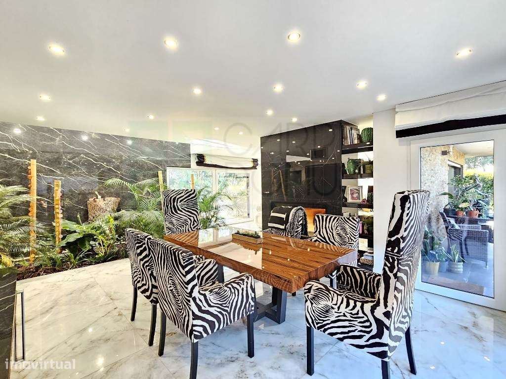 Magnifica moradia T4 com piscina na Urbanização Aroeira, em Santo E...-30