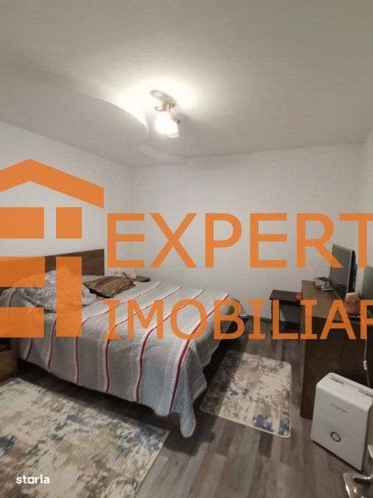 Casa 3 camere de vanzare, situata in zona Stadion-Constanta - Imagine principală: 5/10