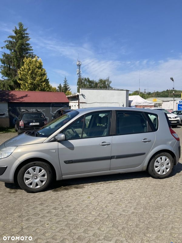 Renault Scenic 1.6 16V Avantage - 4