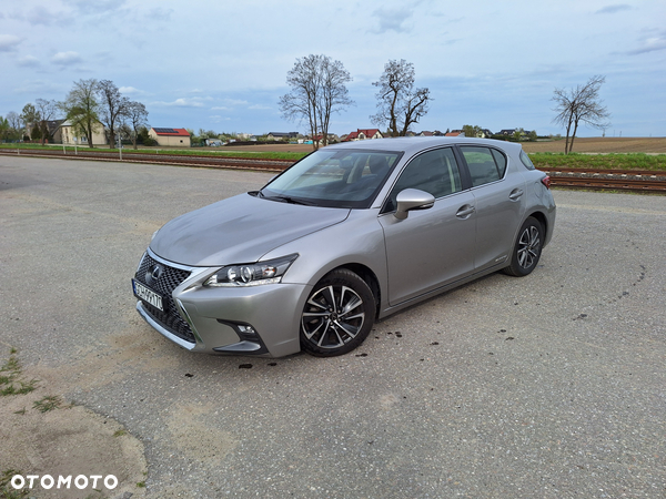 Lexus CT - 2