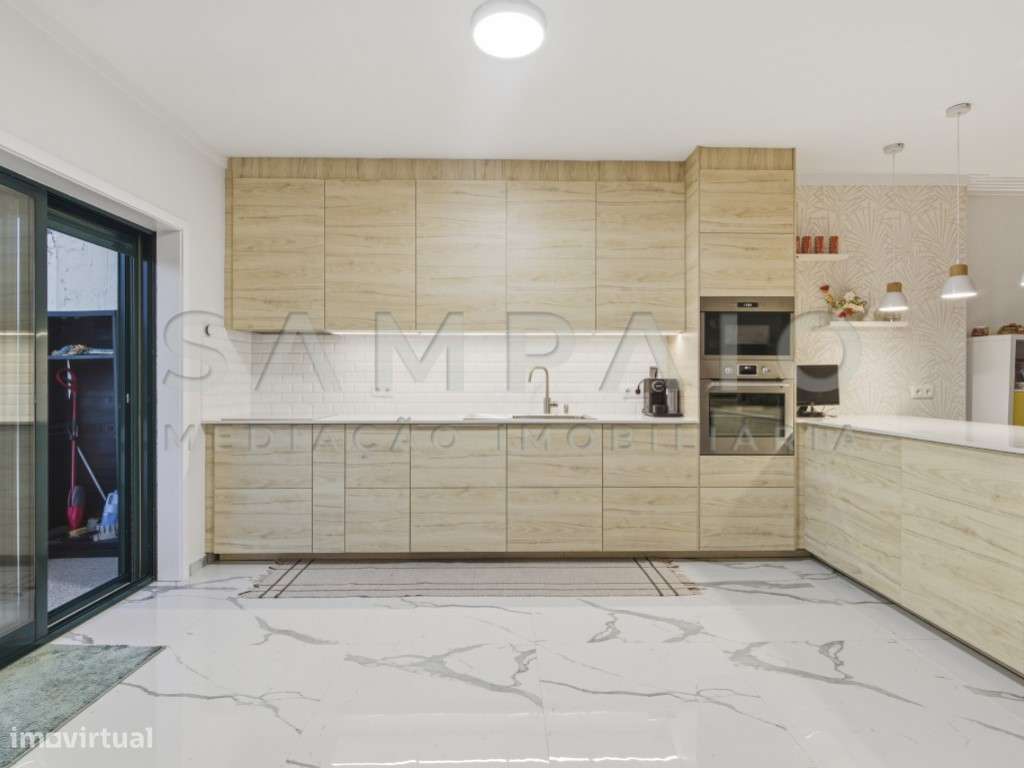 Moradia T3 C/ Sótão - Fânzeres/Metro! - Grande imagem: 4/38