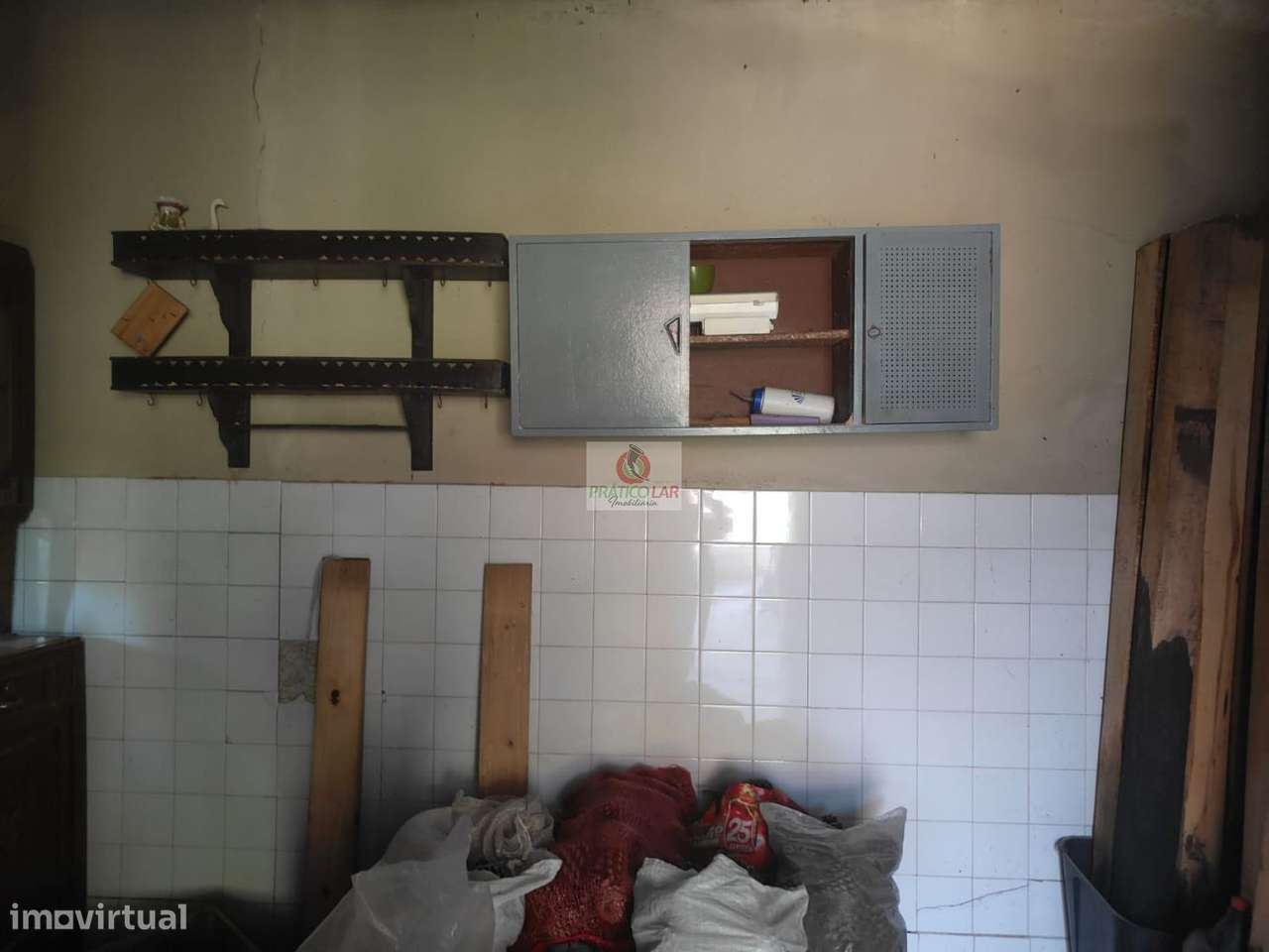 Moradia para restaurar  com terreno para construção em Nariz-26