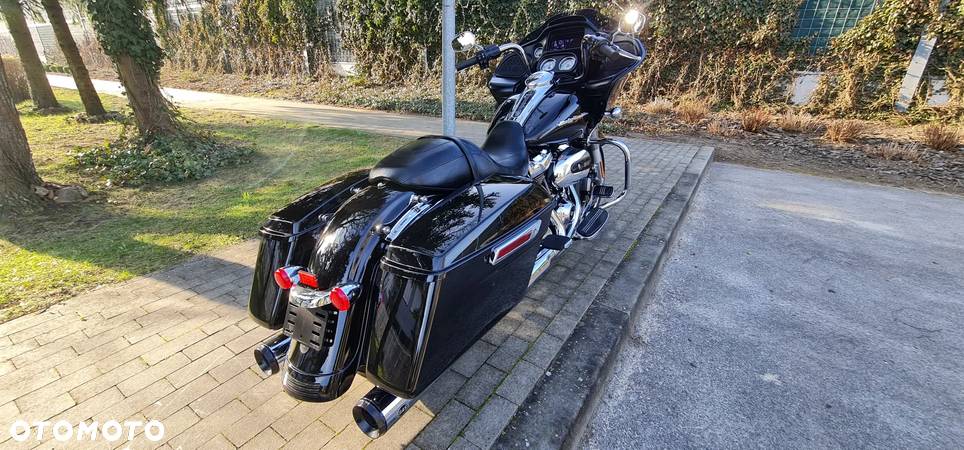 Harley-Davidson Touring Road Glide - 5