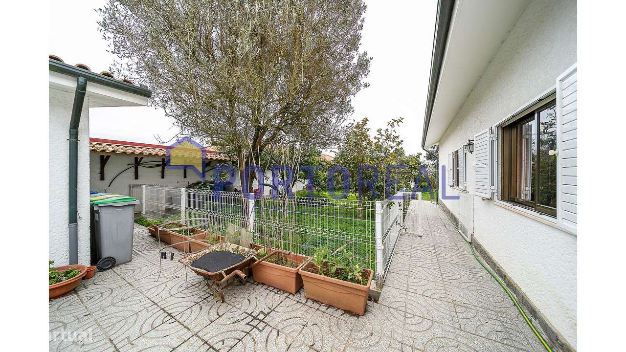 Moradia Isolada perto Praia Granja-38