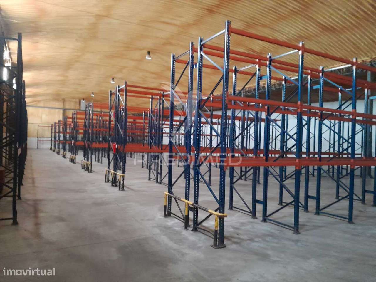 Complexo Industrial e Comercial - Grande imagem: 4/13