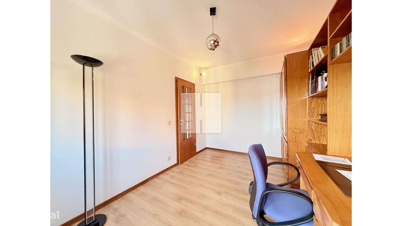 T3 com vista rio e muita luz-18