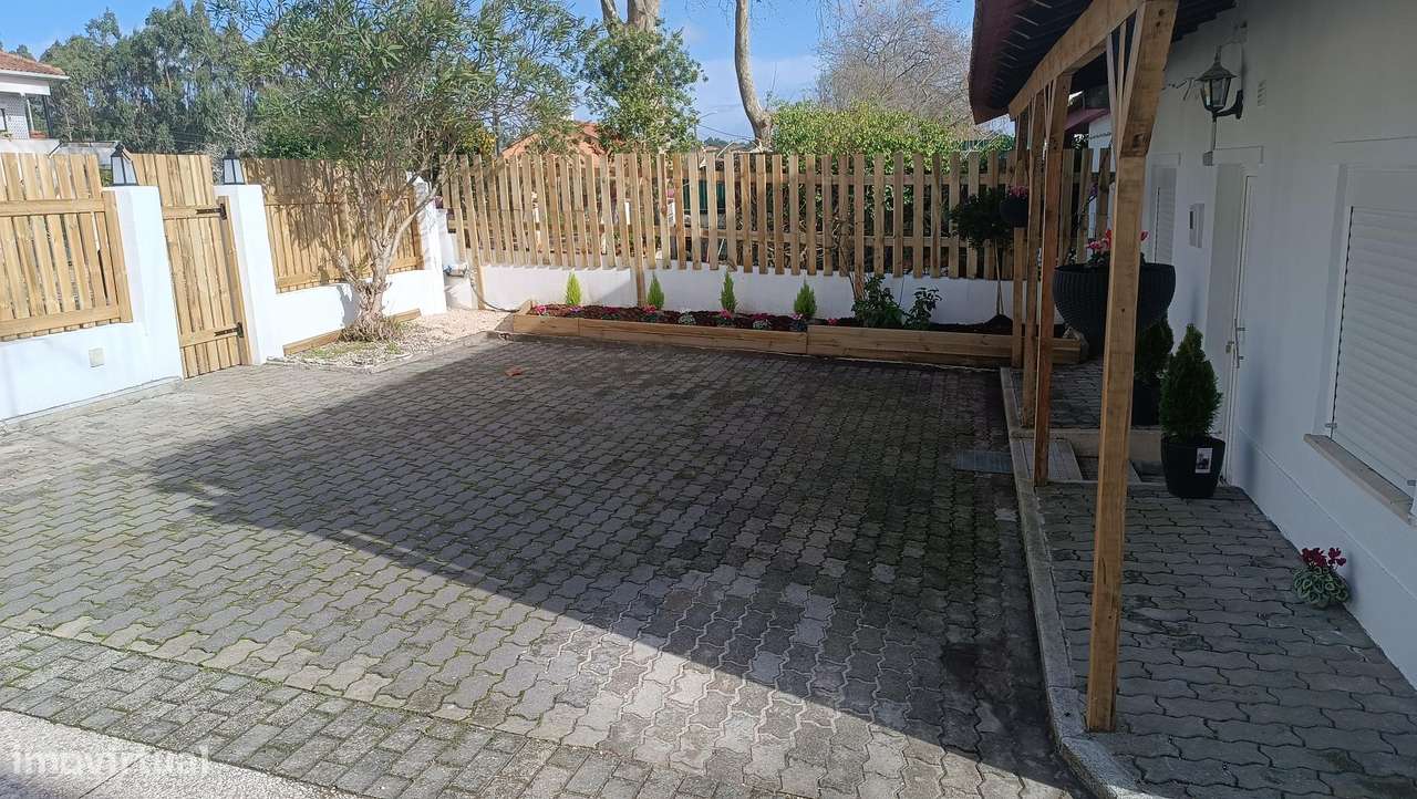 Moradia T3 com 500m2 de terreno, possibilidade fazer T5 - Grande imagem: 2/29