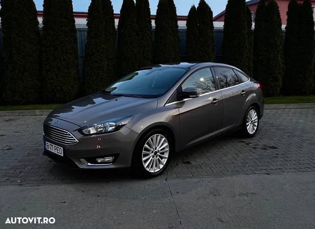 Ford Focus 1.5 Ecoboost Titanium - 1