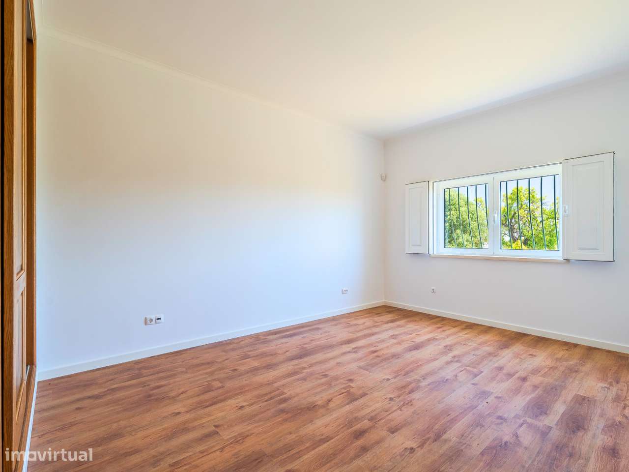 Moradia T4 inserida em propriedade com 9.680 m²-25