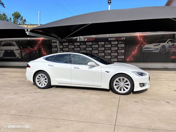 Tesla Model S 75D - 10