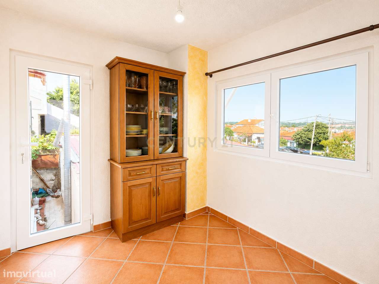 Moradia isolada  T2+2 no centro da Quinta do conde - Excelente oportun-12
