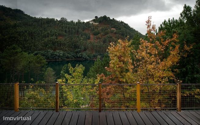 Villa de Madeira - Barragem Caniçada - Parque Natural PenedaGeres, Bra-11