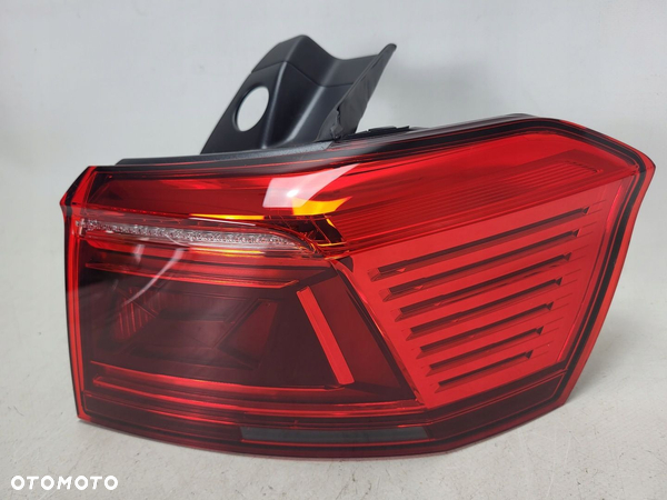 VW PASSAT B8 LIFT KOMBI 3G9 lampa LED tył prawa - 3