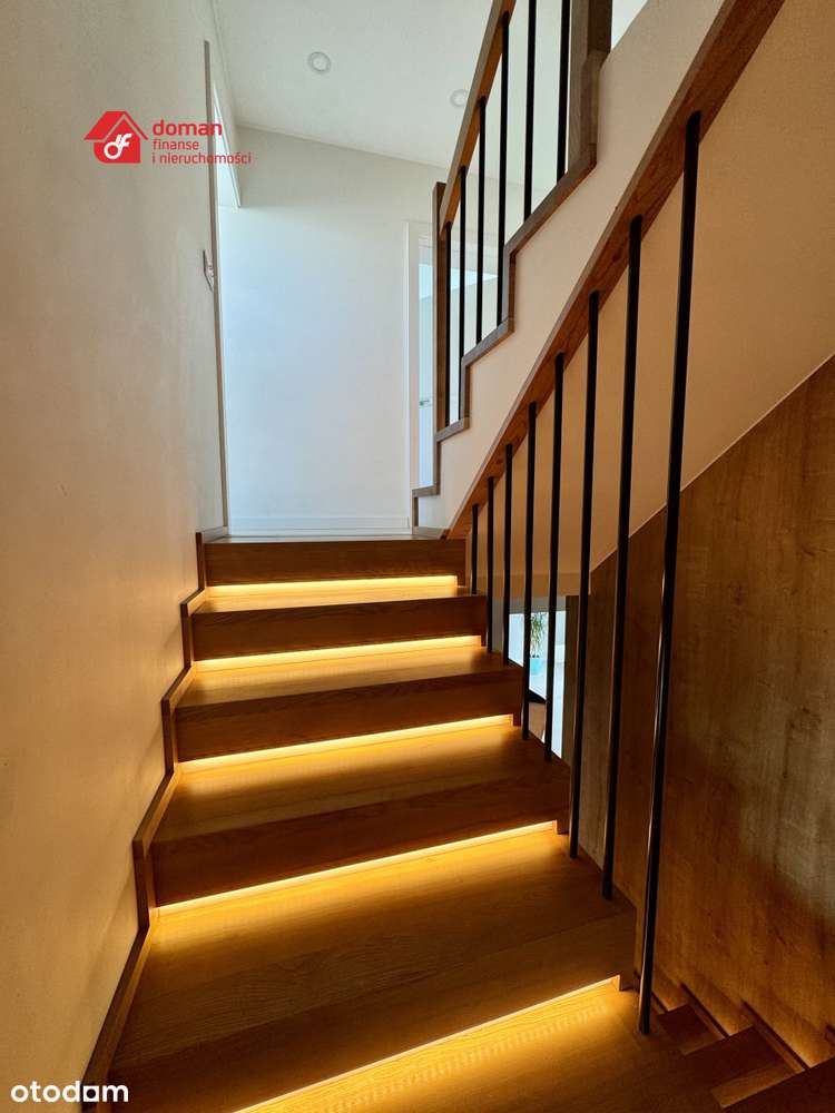 Przestronny dom szeregowy z ogrodem blisko Centrum-9