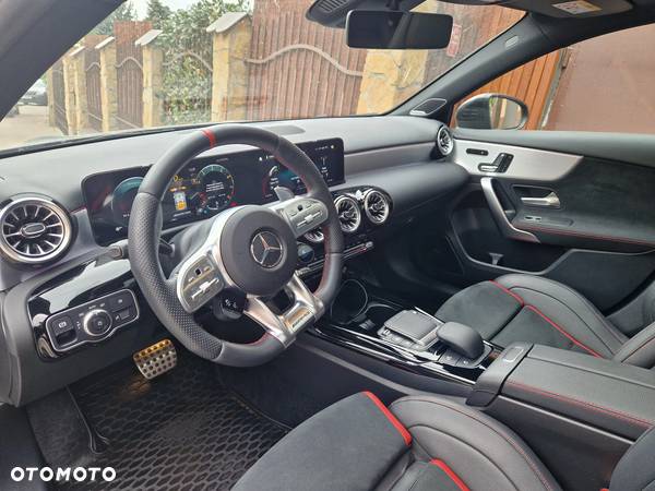 Mercedes-Benz Klasa A 45 S AMG 4-Matic 8G-DCT - 27