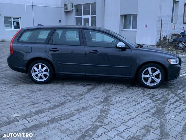 Volvo V50 - 2