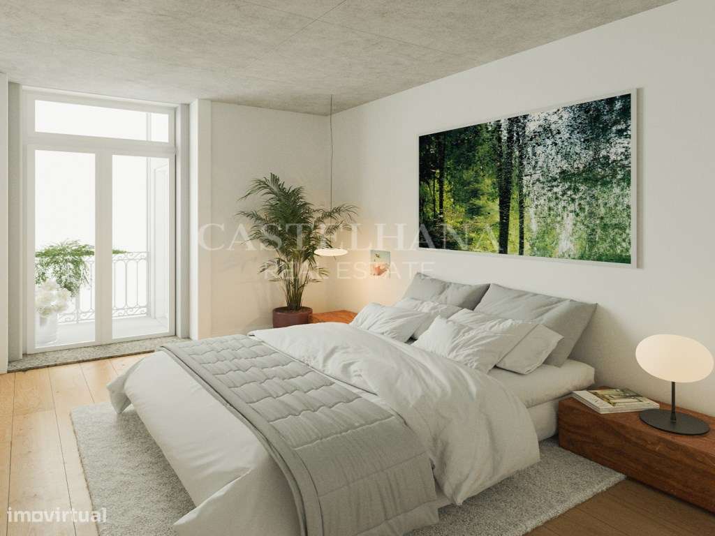 Apartamento T2 duplex com varanda no centro histórico do Porto - Grande imagem: 3/38