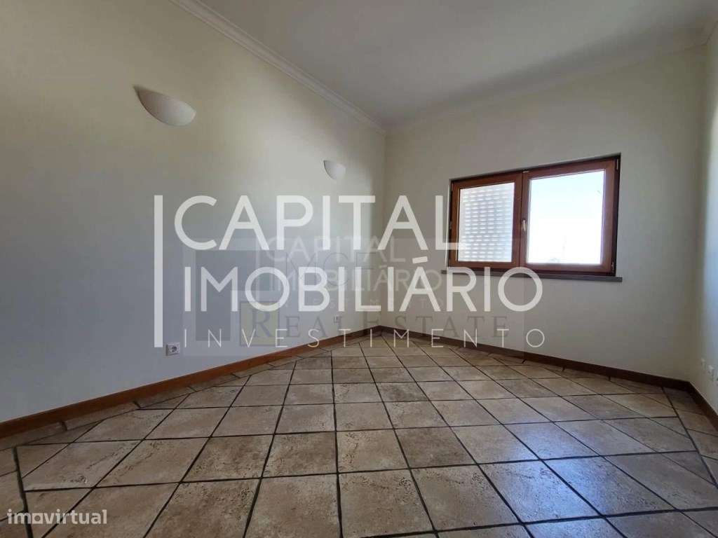 Moradia isolada V3+2 situada nas Caixas em Sesimbra com Piscina-34