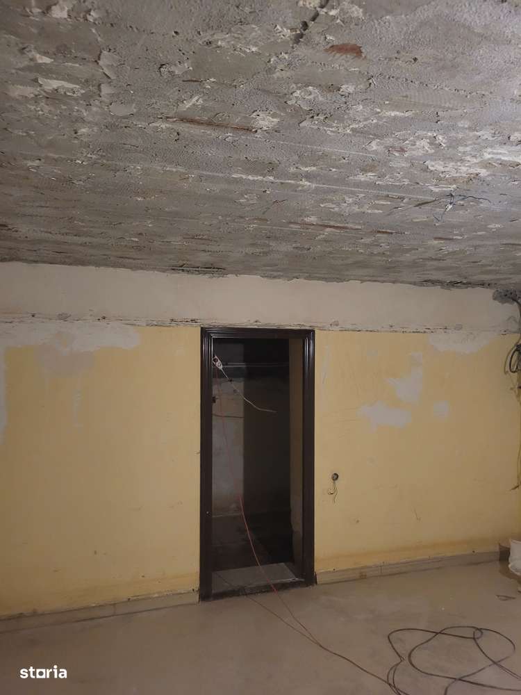 Casa de Cultura,demisol,spatiu comercial,112 mp - Imagine principală: 5/14