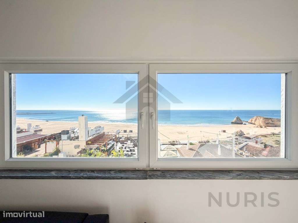 Magnífico Apartamento T2 na Primeira Linha da Praia da Rocha - Grande imagem: 3/30