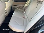 Toyota Camry 2.5 Hybrid Exclusive - 17