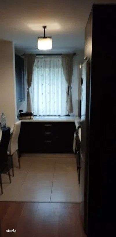 Studio Mall/Coresi - Imagine principală: 5/8