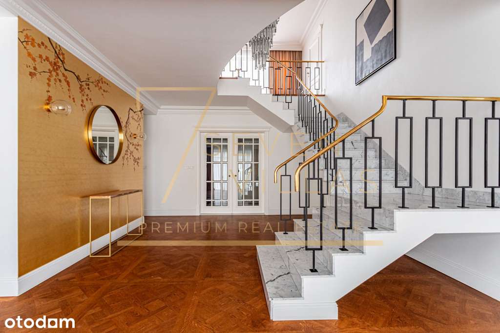 Luksusowy dom z imponującą przestrzenią - Pełny obrazek: 2/17