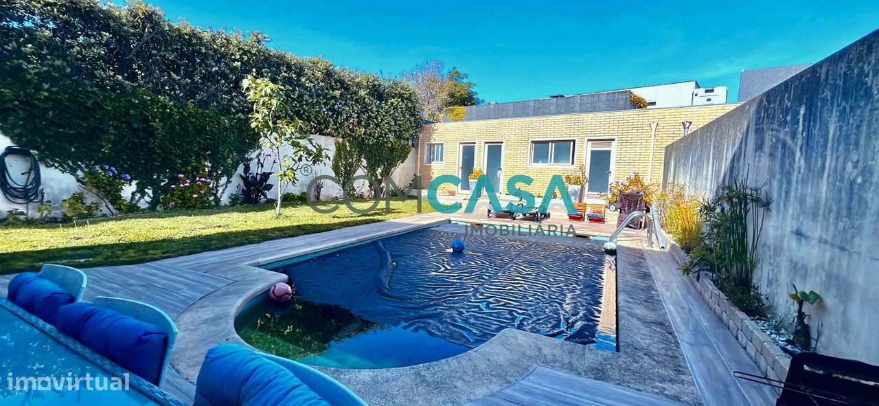 Moradia V4 | piscina descoberta | proximo da praia | Lavra Matosinhos-16