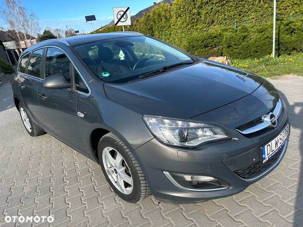 Opel Astra 2.0 CDTI ecoFLEX Start/Stop ENERGY - 2