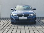 BMW Seria 3 318i - 4