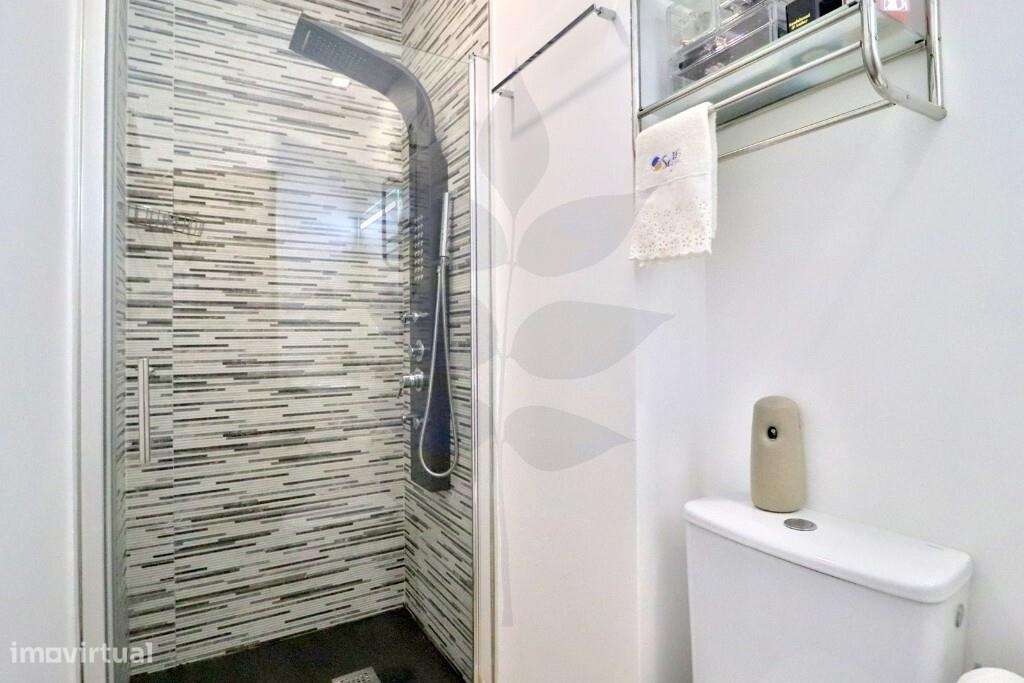 Apartamento T4 na freguesia de Lamaçães-16
