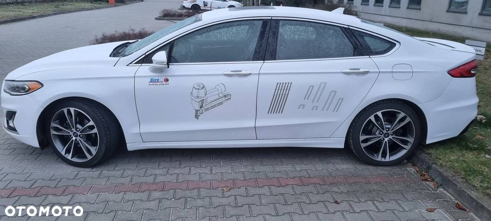 Ford Fusion 2.0 EcoBoost Titanium - 11